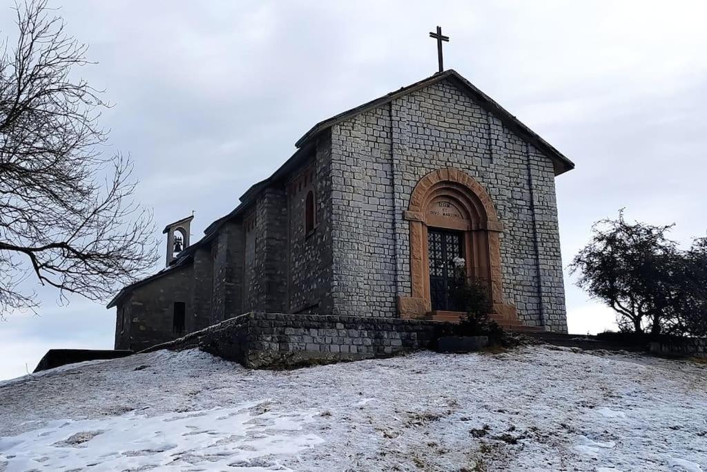 B&B Vegan La Mucca Felice - Grazioso Appartamento Nel Verde Rancio Valcuvia Екстериор снимка
